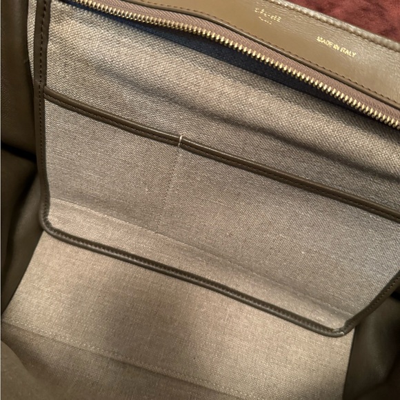 Celine Grey Leather/Canvas Trapeze Medium purse. Authenticated - Picture 14 of 14